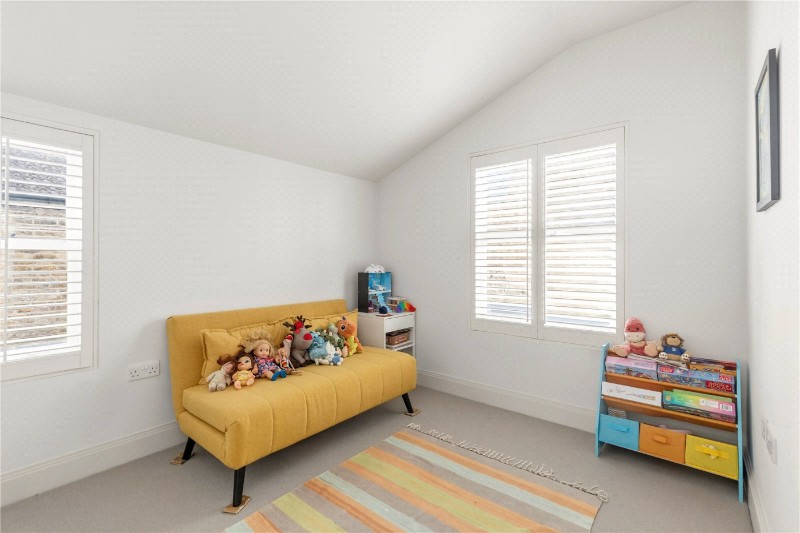 Highbury Hill, London, N5