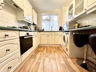 West Cliff Road, Bournemouth, BH4