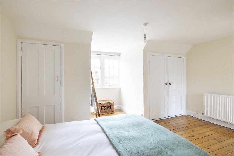 Amesbury Avenue, London, SW2