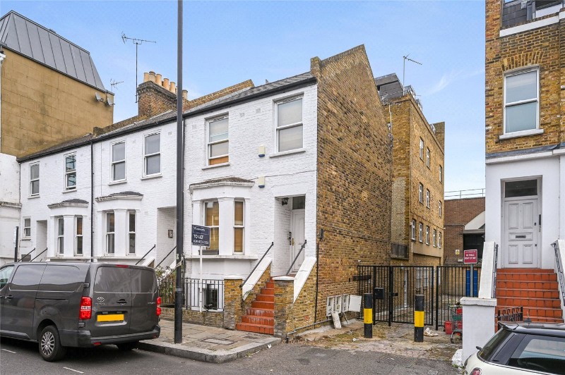 Wells Road, Shepherds Bush, London, W12