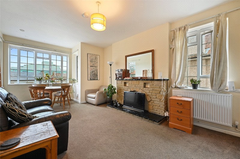 Linden Court, Frithville Gardens, London, W12