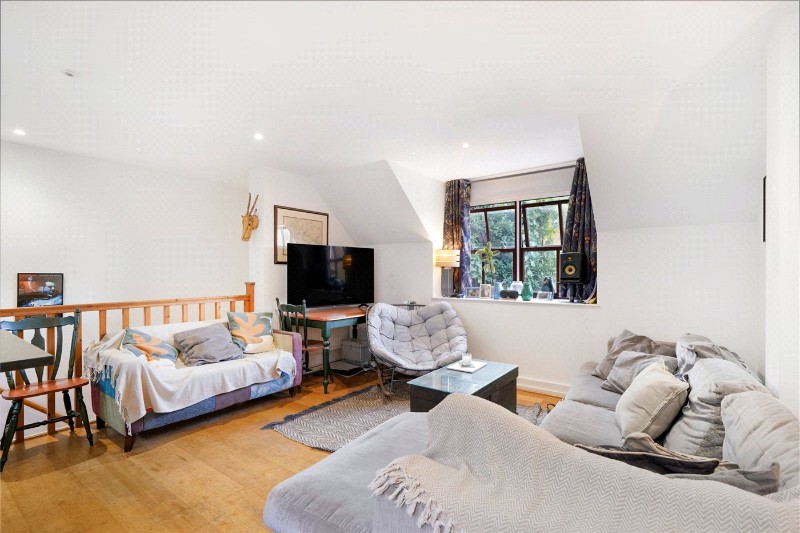 Moriatry Close, London, N7