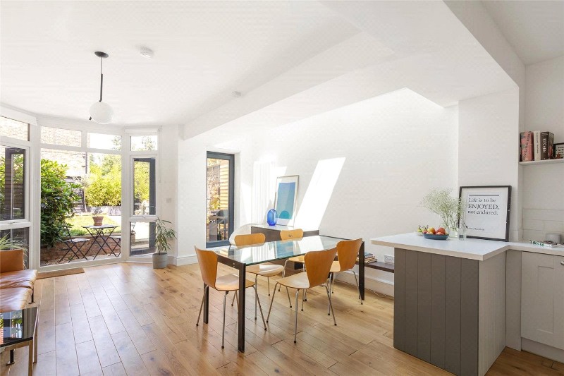 Huntly Road, London, SE25