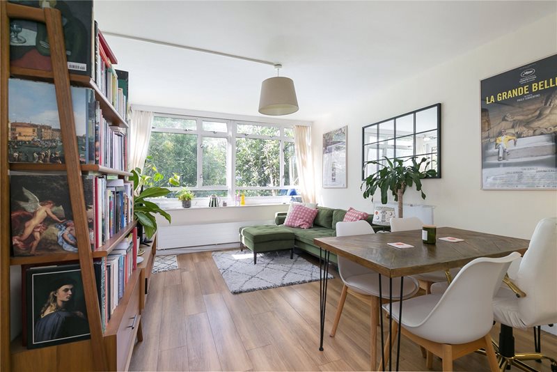 Churchill Gardens, London, SW1V