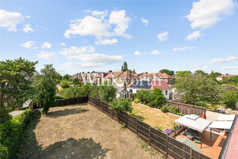 Powys Lane, London, N13