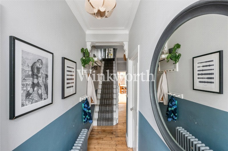 Greyhound Road, London, N17