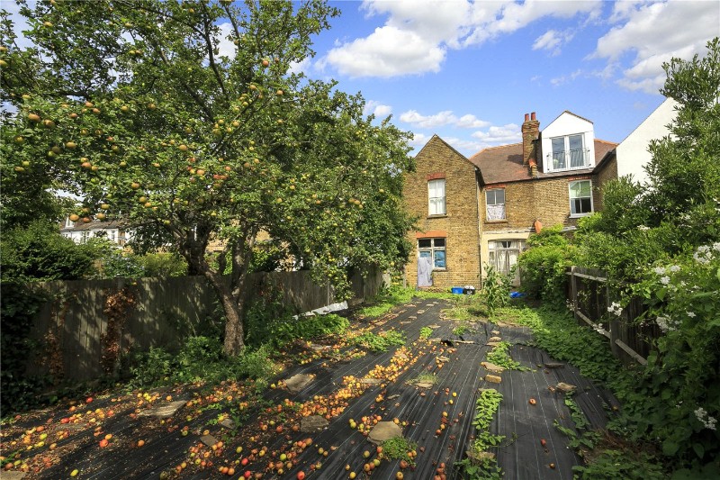 Old Deer Park Gardens, Richmond, TW9