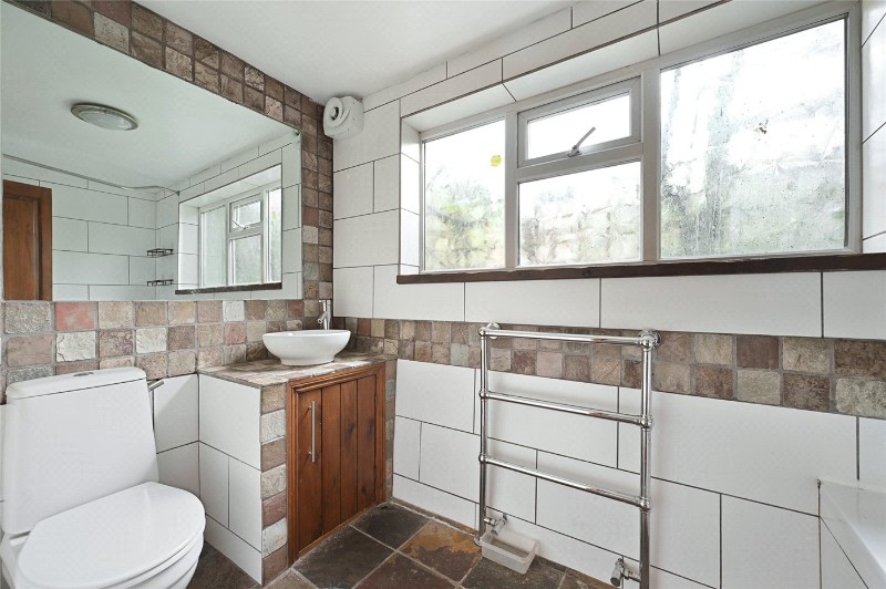 Ellerslie Road, London, W12