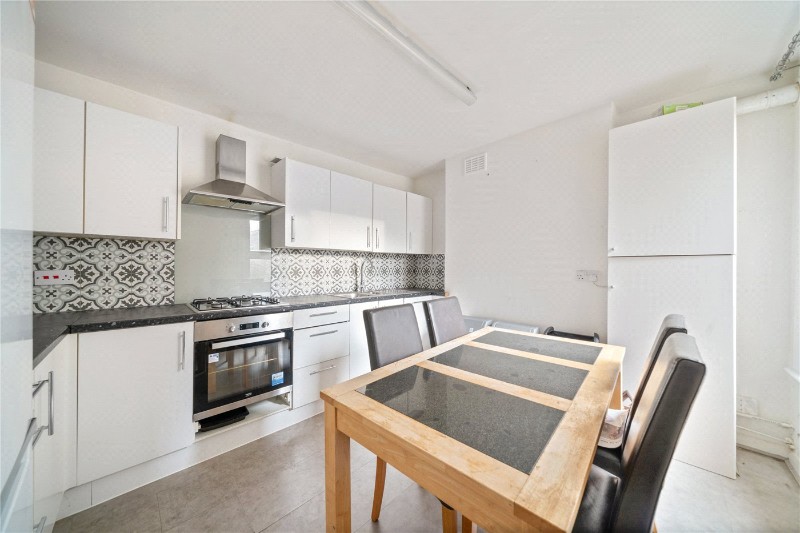 Louisville Road, London, SW17