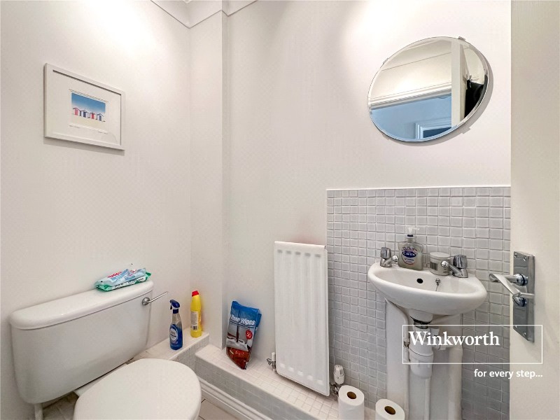 Dymewood Road, Three Legged Cross, Wimborne, Dorset, BH21