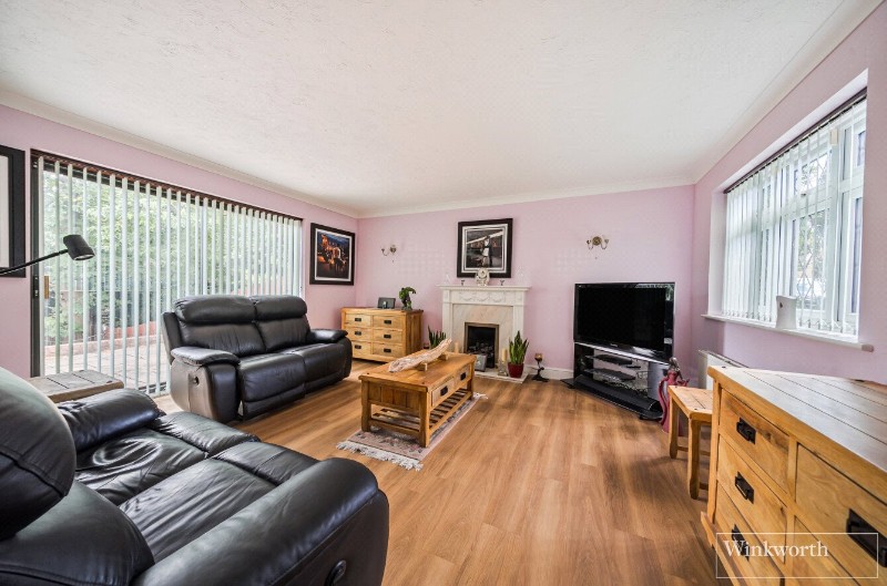 Heywood Drive, Bagshot, Surrey, GU19