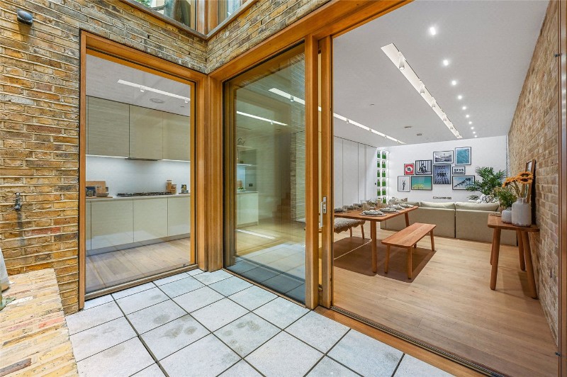 Bingham Place, London, W1U