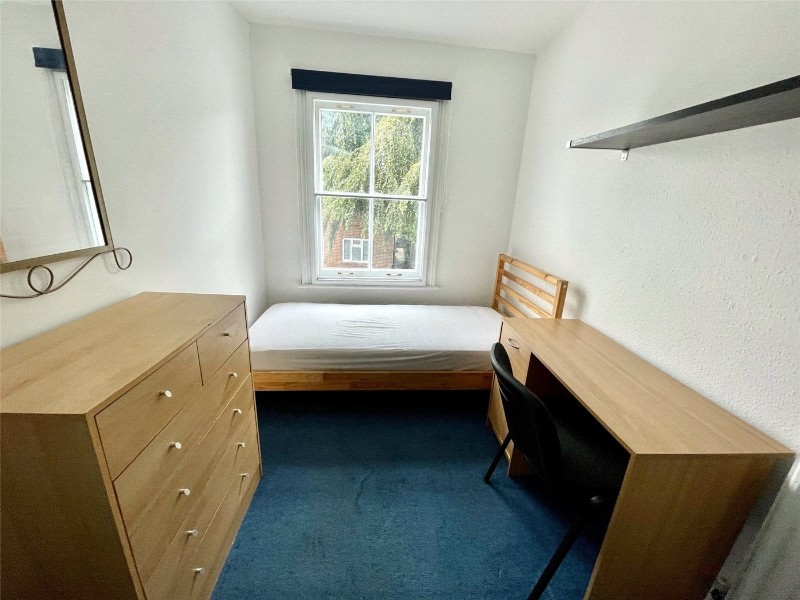 West Street, Farnham, Surrey, GU9