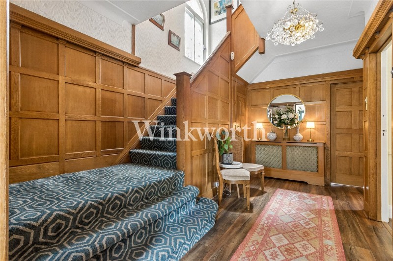 Bourne Hill, London, N13