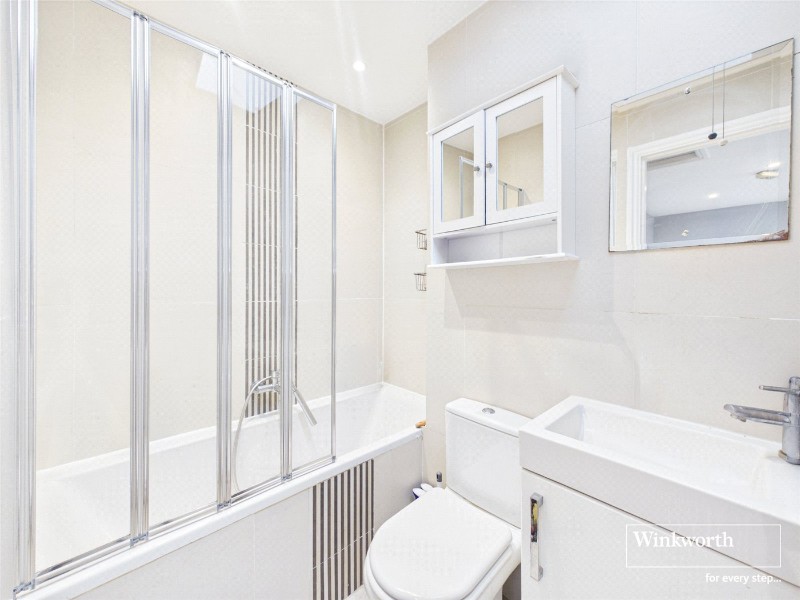 Hollyview Close, Hendon, London, NW4