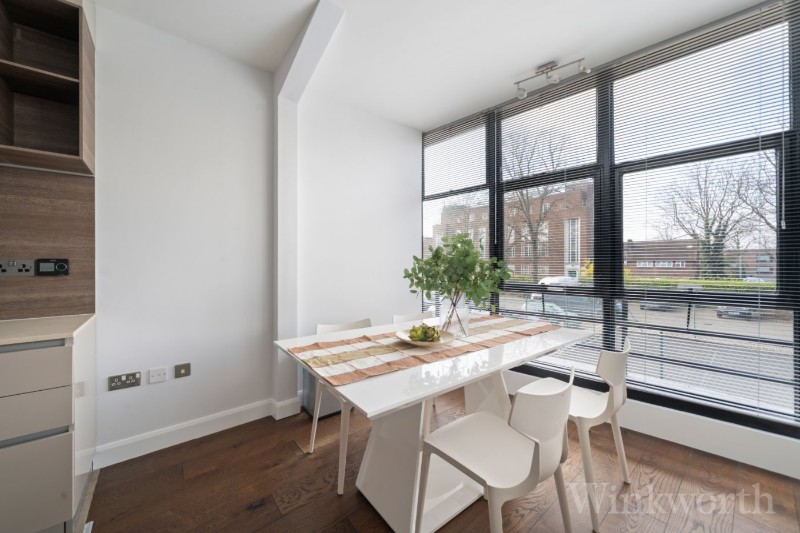 Frobisher Place, London, SE15