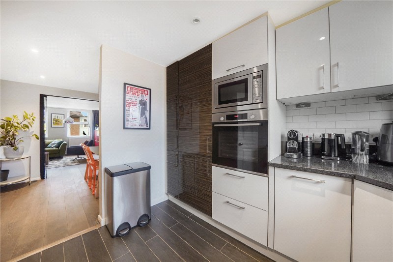 Alexandra Park Road, London, N10