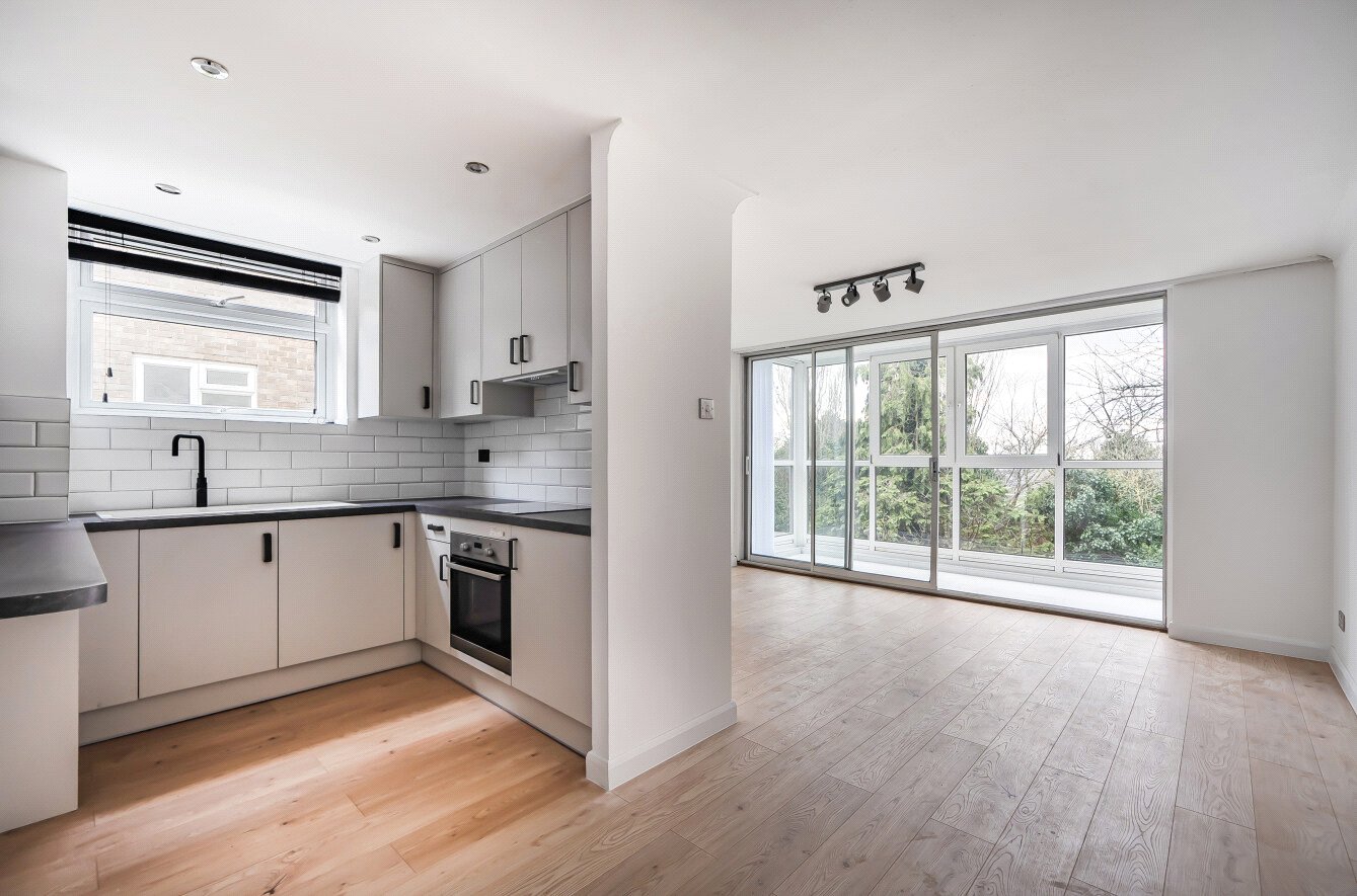 Averil Grove, London, SW16