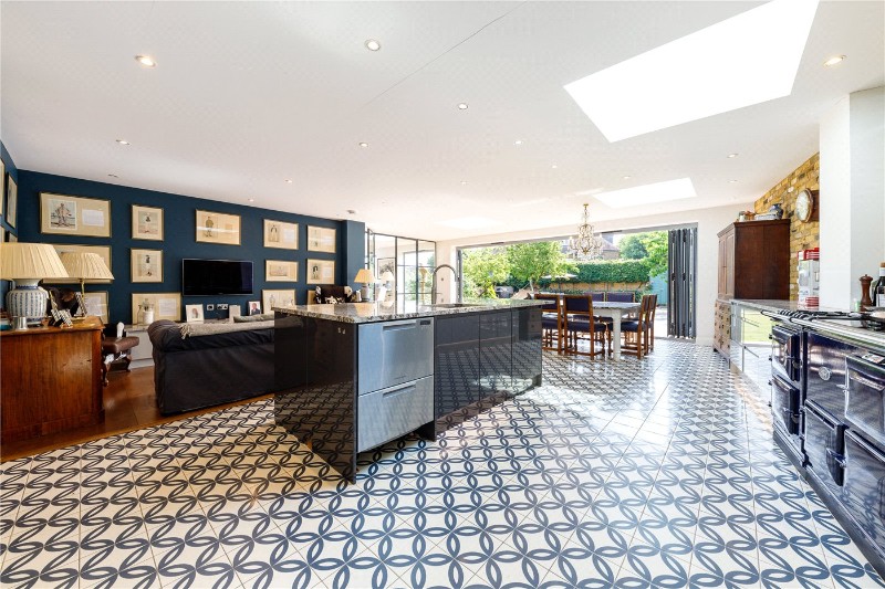 St. Margarets Crescent, London, SW15