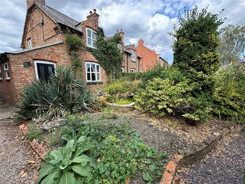 Main Street, Swarby, Sleaford, NG34