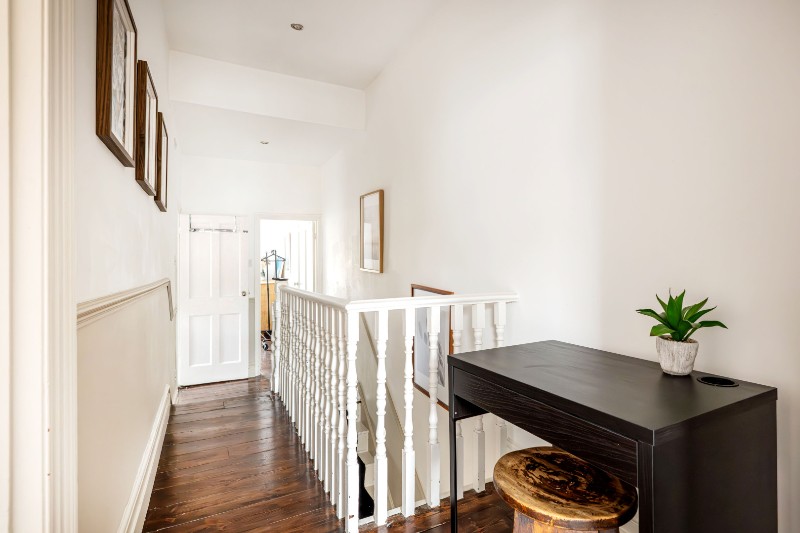 Holberton Gardens, London, NW10