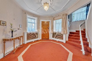 Middleton Road, London, NW11