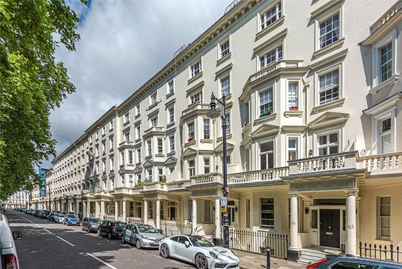 St Georges Square, London, SW1V