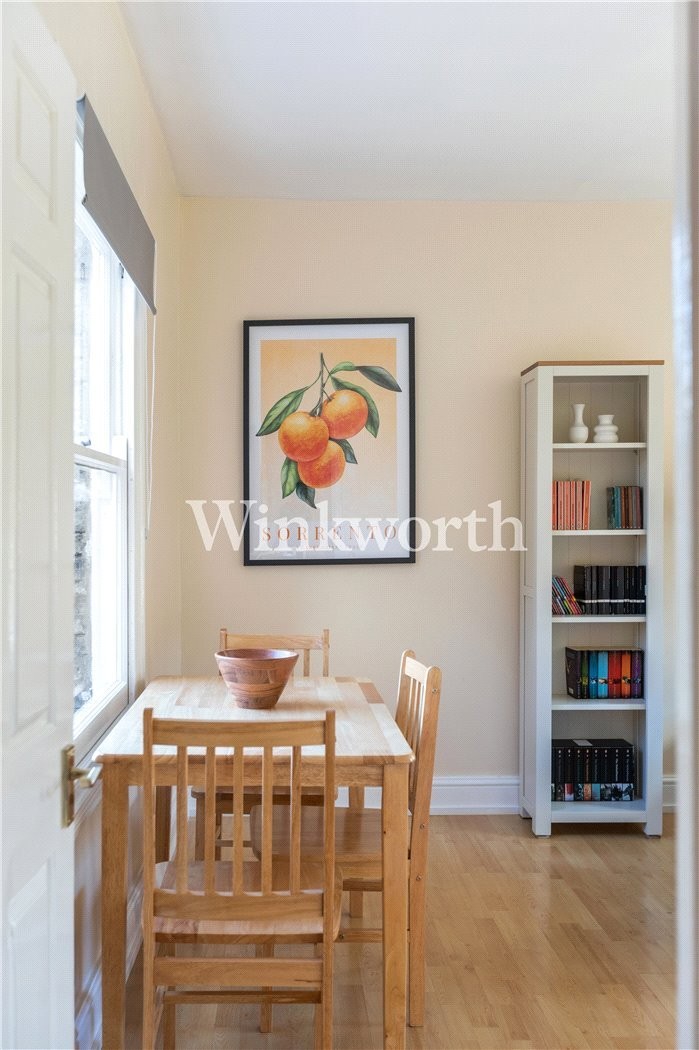 Brownswood Road, London, N4