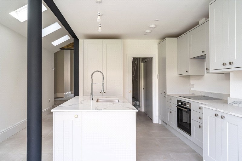 Hydethorpe Road, London, SW12