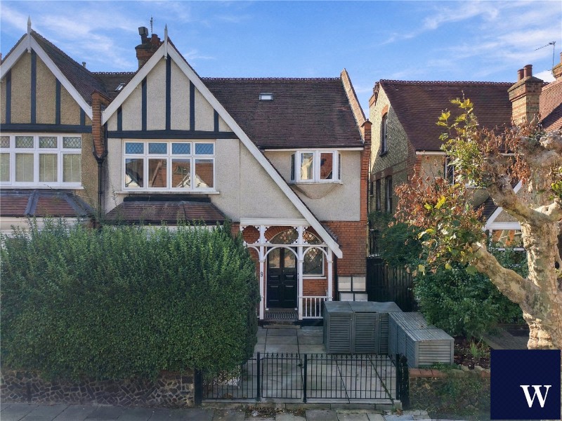 Woodside Grove, Finchley, London, N12