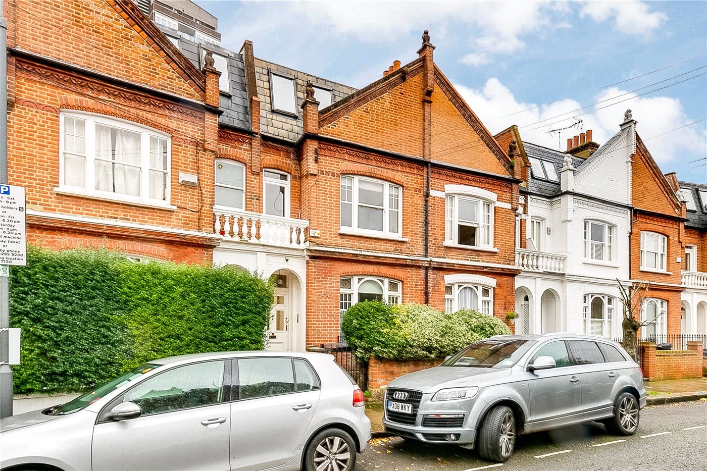 3 bedroom property to rent in Bovingdon Road, London, SW6 (Ref FUP190376) £725 pw