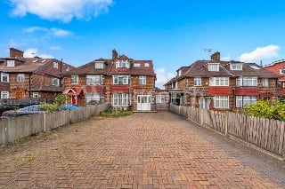 Hendon Way, London, NW2