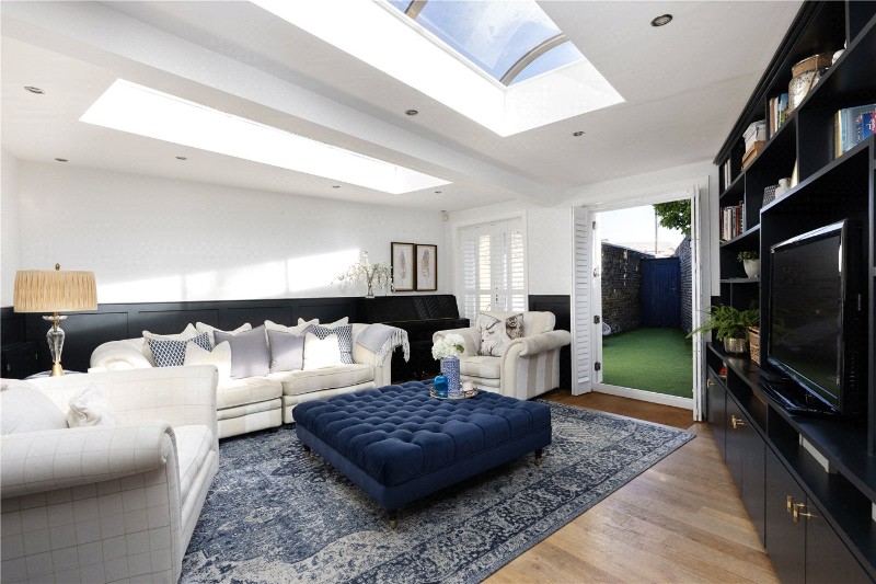 Oakhill Road, London, SW15