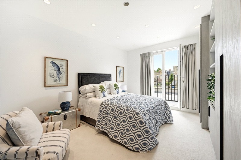Queensmill Road, London, SW6