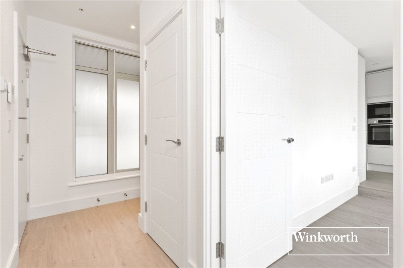 Arcadia Avenue, London, N3