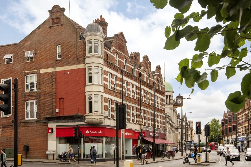 Streatham High Road, London, SW16