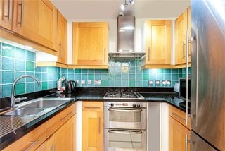 Admiral Walk, London, W9