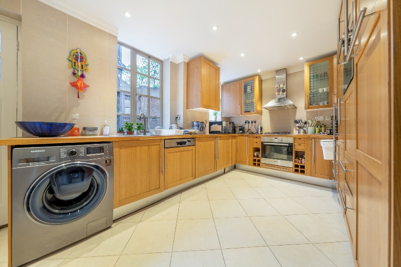 Cropthorne Court, 20-28 Maida Vale, Maida Vale, London, W9