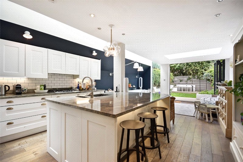 Arminger Road, London, W12