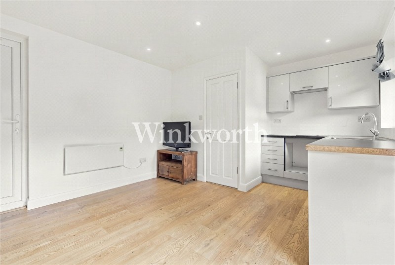 Woodberry Avenue, London, N21