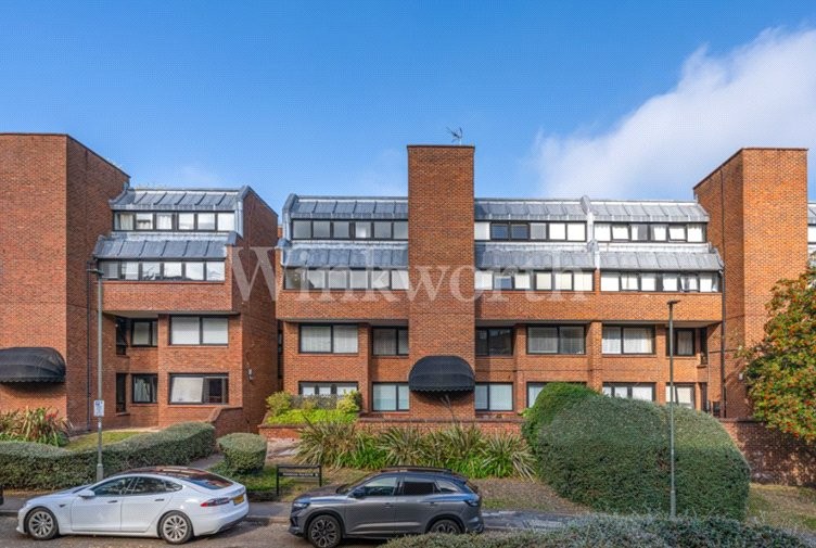 Britten Close, London, NW11