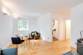 Rosebery Court, London, EC1R