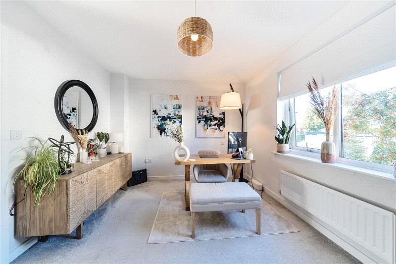 Langham Court, Farnham, Surrey, GU9