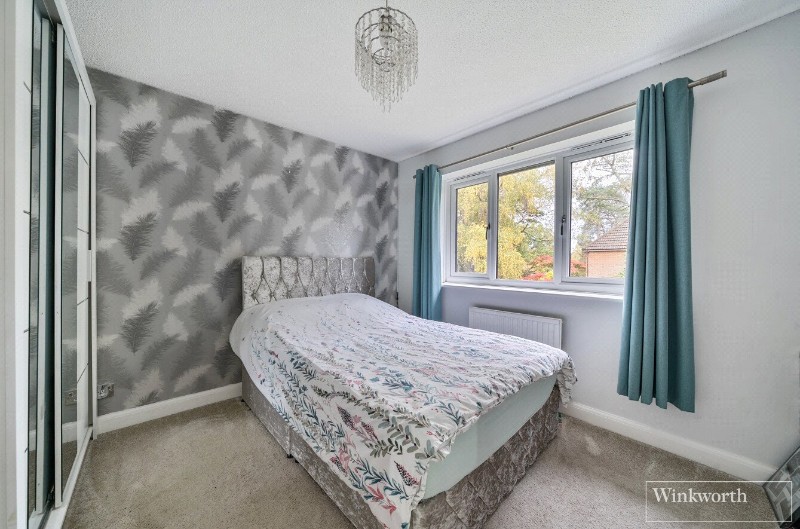 Weston Grove, Bagshot, Surrey, GU19