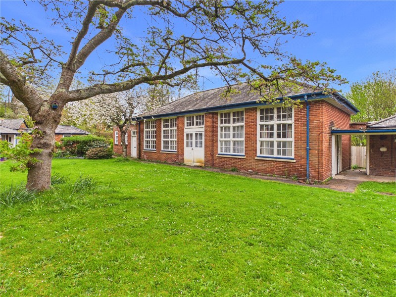 The Lodge, Western Road, Crediton, Devon, EX17