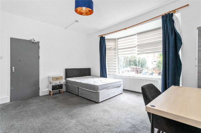 Hainault Road, London, E11