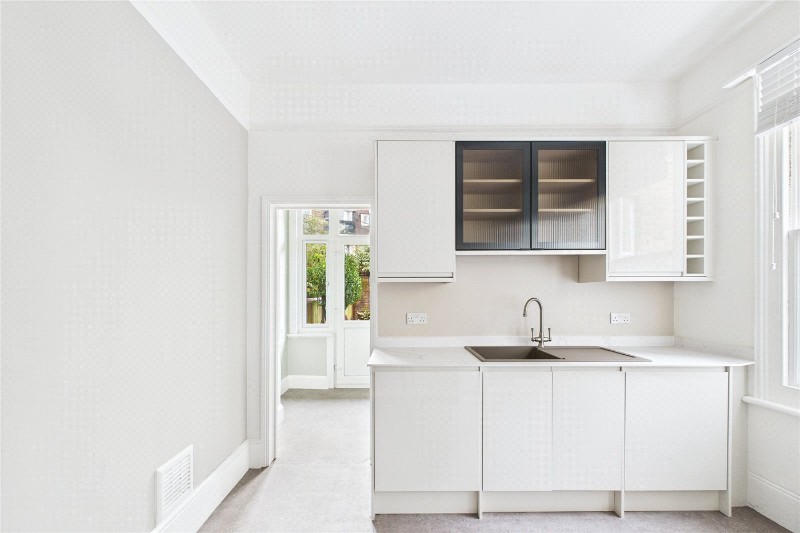 Hailsham Avenue, London, SW2