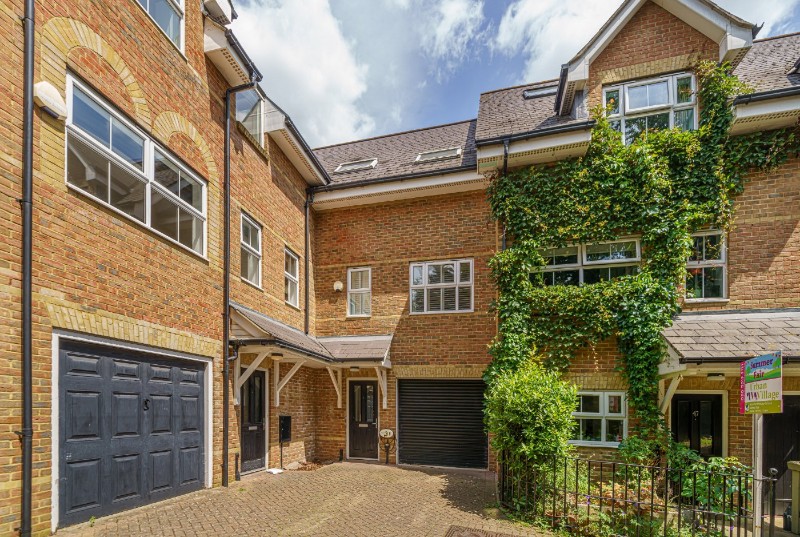 Hayes Grove, East Dulwich, London, SE22