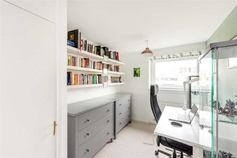 Brownswood Road, London, N4