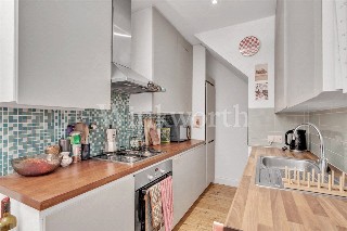 Golders Green Crescent, London, NW11
